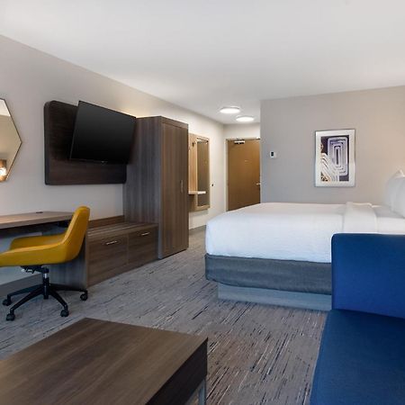 Holiday Inn Express & Suites Oscoda By Ihg Exteriör bild