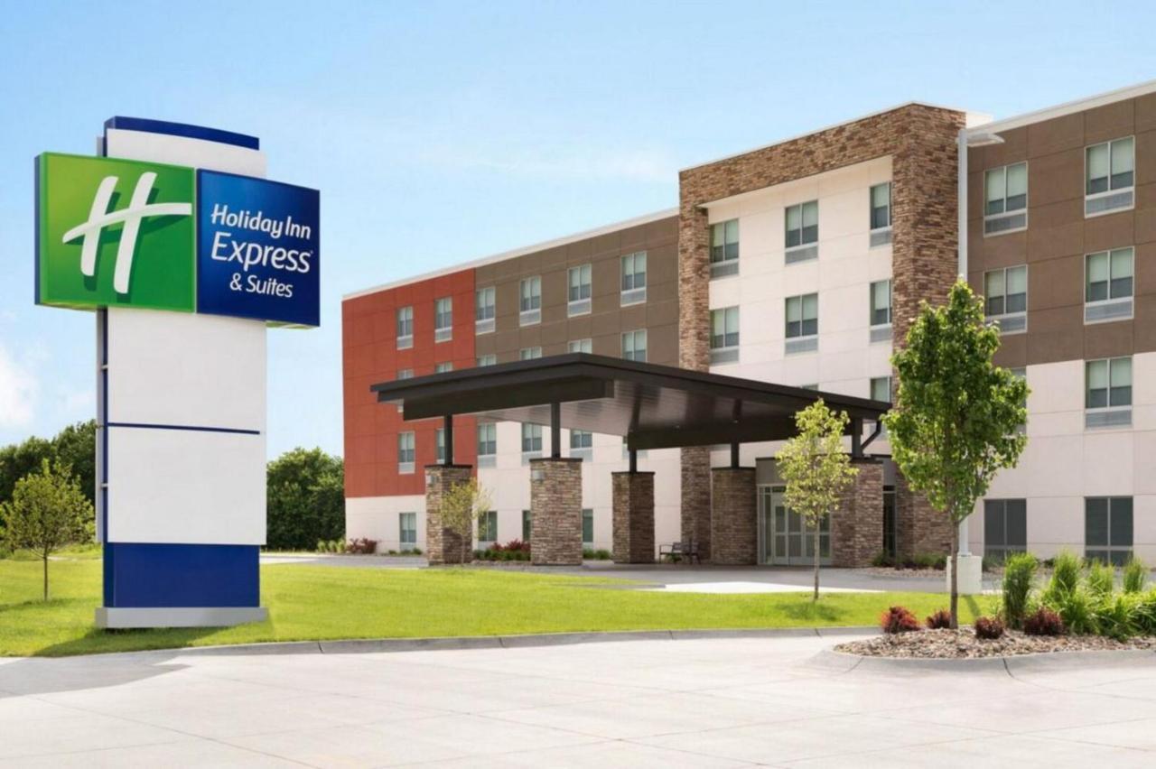 Holiday Inn Express & Suites Oscoda By Ihg Exteriör bild