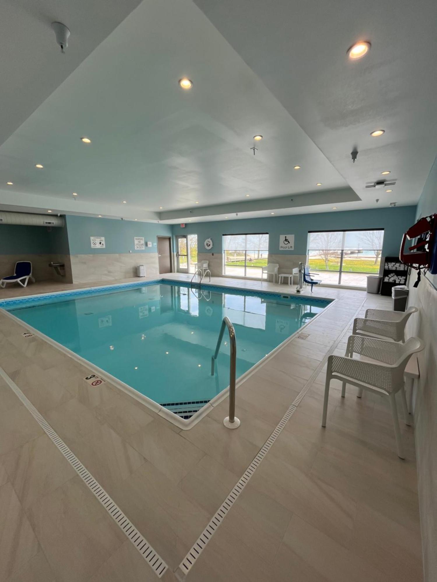 Holiday Inn Express & Suites Oscoda By Ihg Exteriör bild