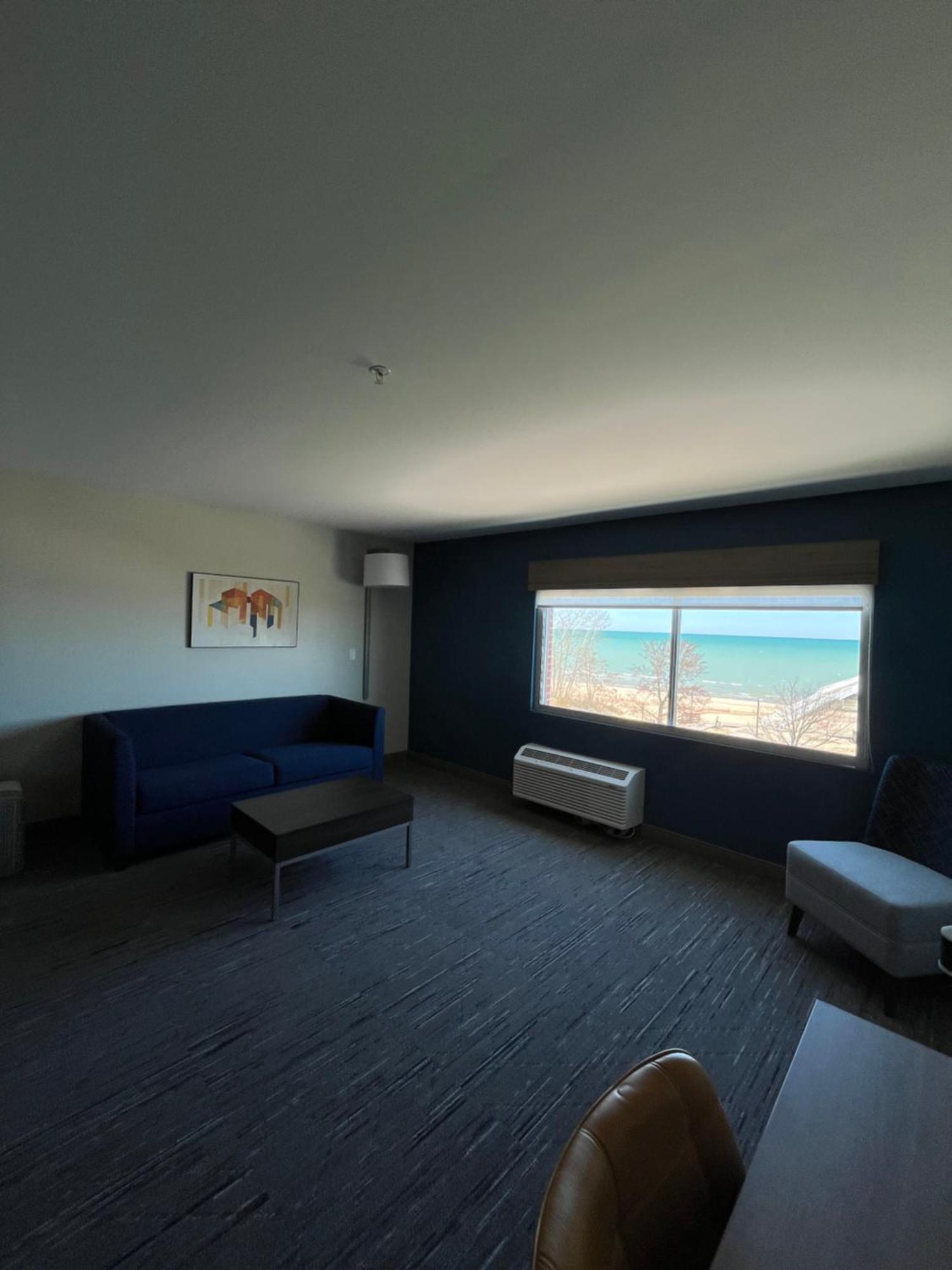 Holiday Inn Express & Suites Oscoda By Ihg Exteriör bild