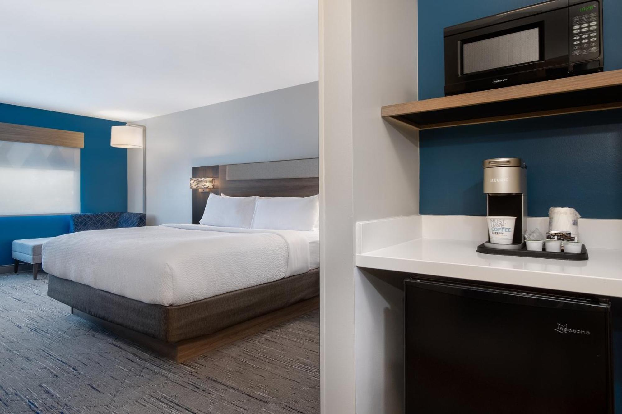 Holiday Inn Express & Suites Oscoda By Ihg Exteriör bild